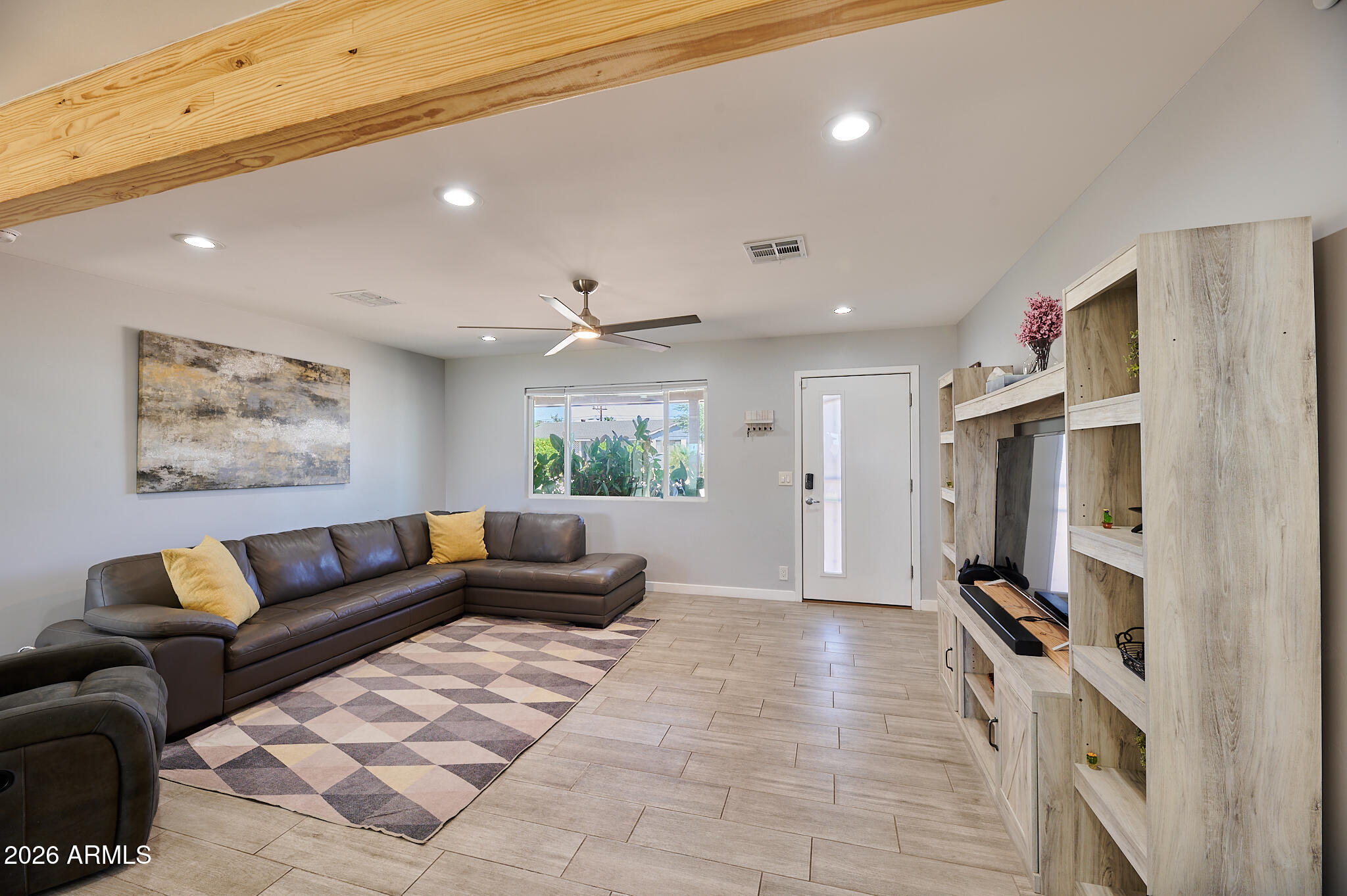 7319 E ROOSEVELT Street