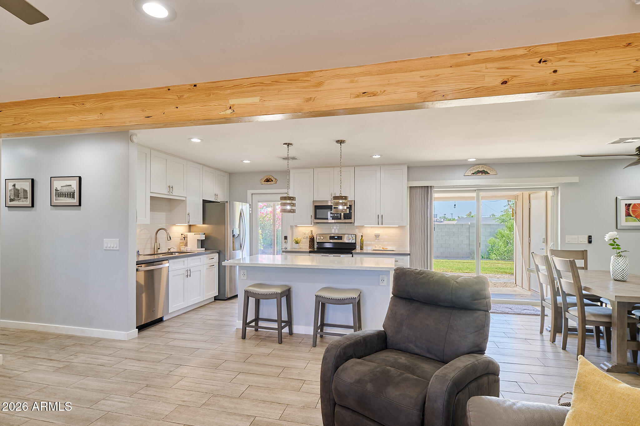 7319 E ROOSEVELT Street