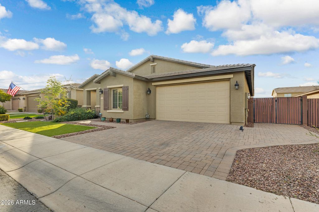 Photo of 123 W Winterberry Avenue, Queen Creek, AZ 85140 (MLS # 6976835)