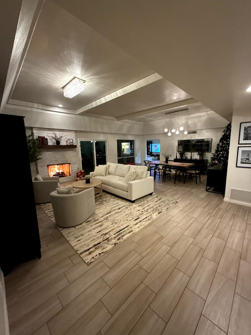 7352 E Valley Vista Drive