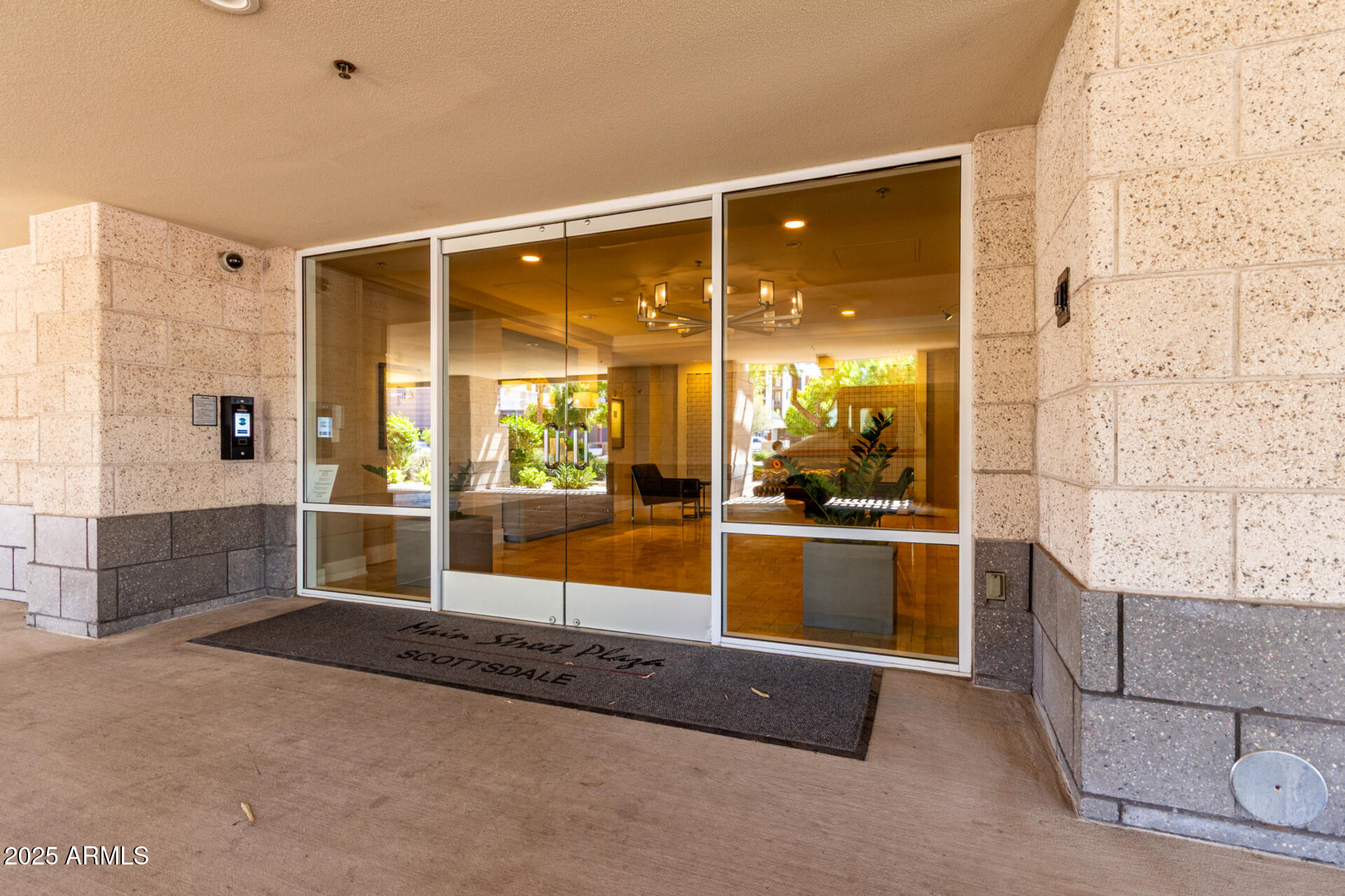 3801 N GOLDWATER Boulevard G201