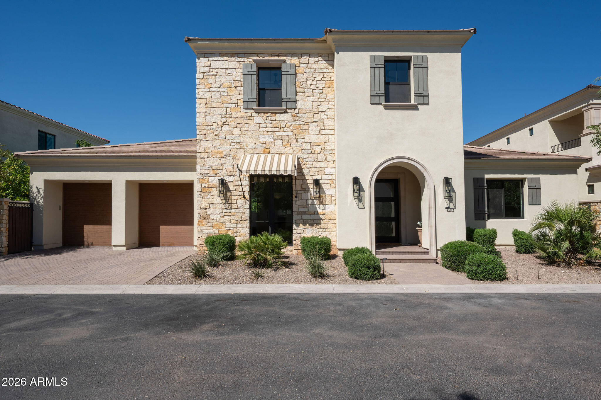 3912 E CRITTENDEN Lane