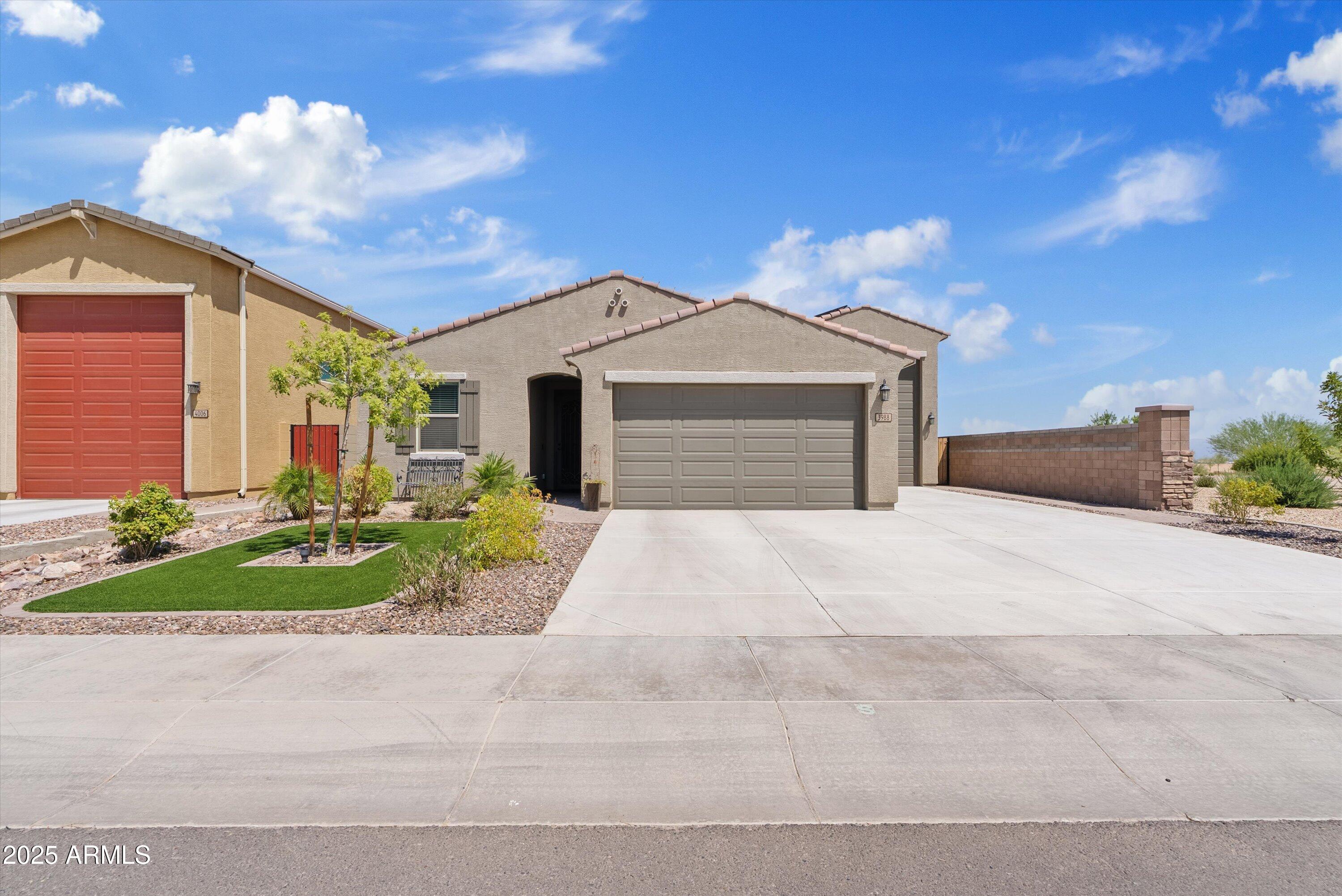 3988 W SUNCUP Drive