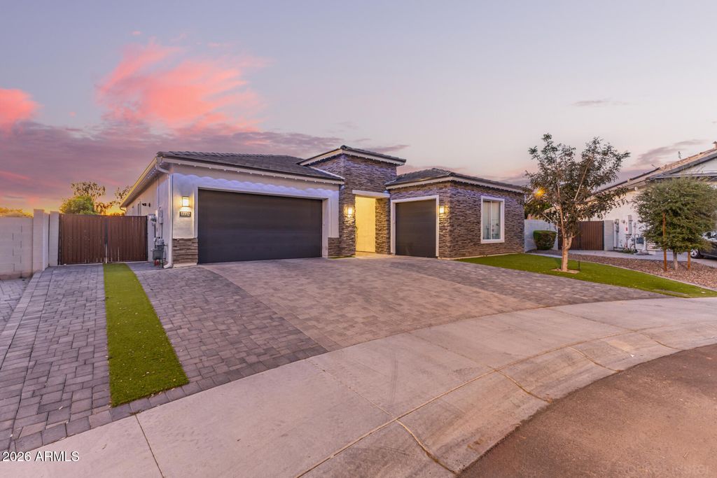 Photo of 17712 N 48th Place, Scottsdale, AZ 85254 (MLS # 6997753)