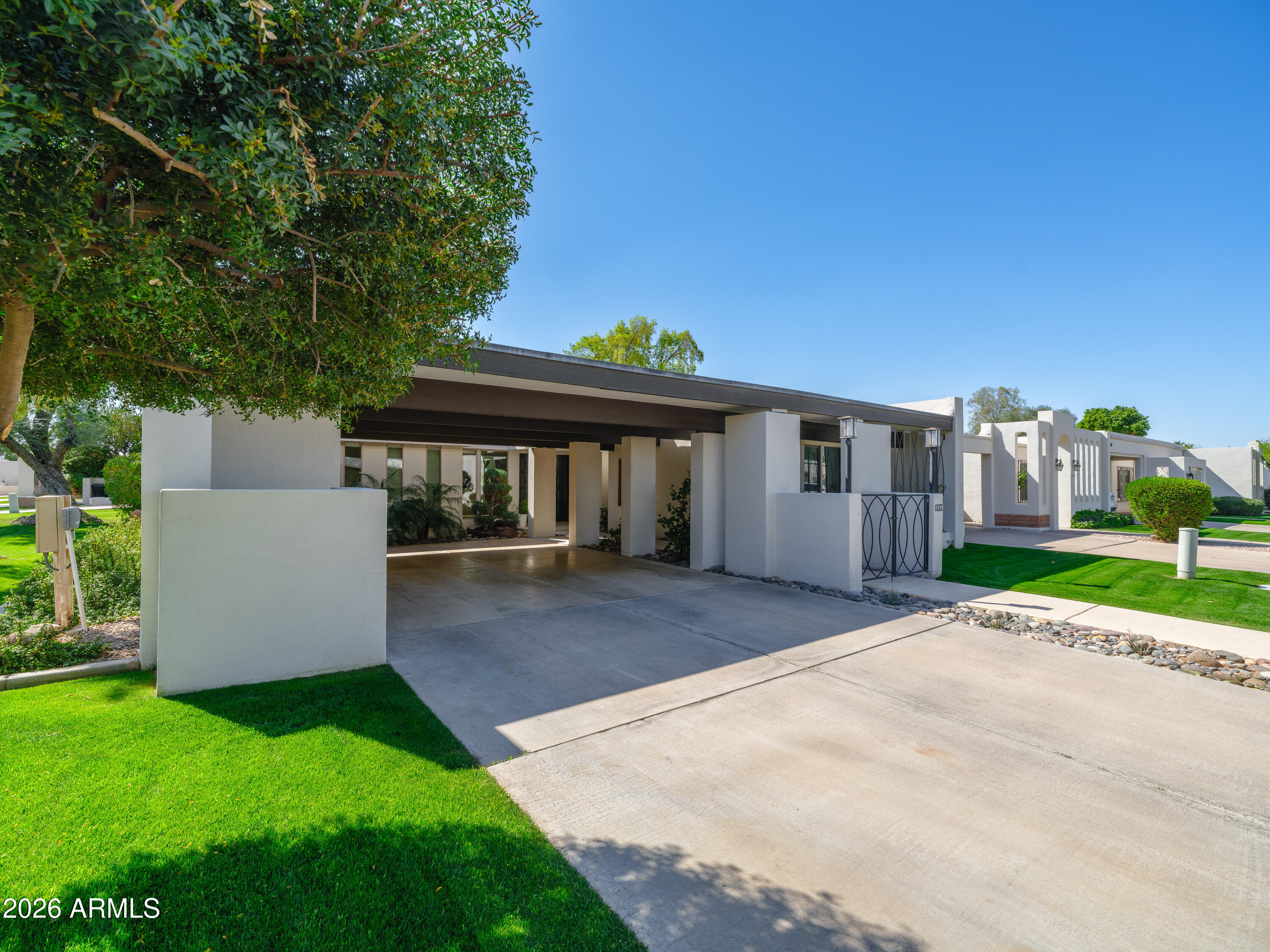 8749 E VIA DE DORADO --