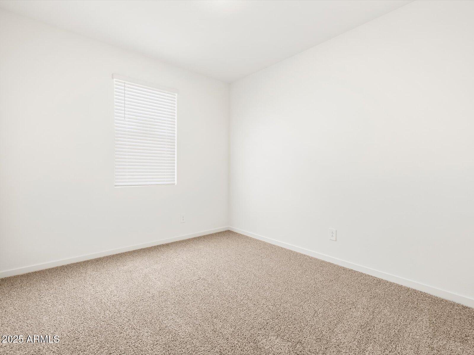 3534 E ELLIE Trail