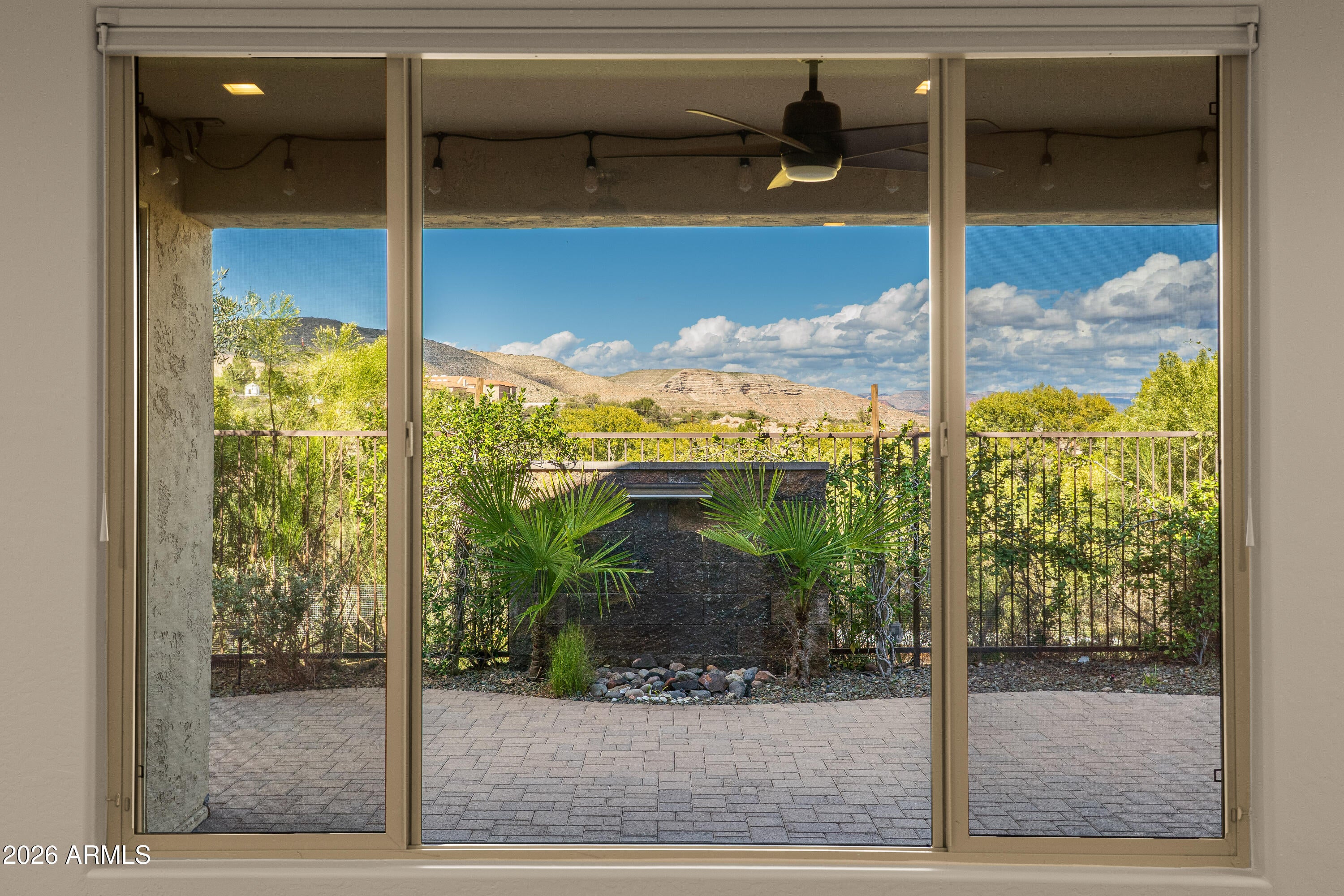 266 whistle stop Road