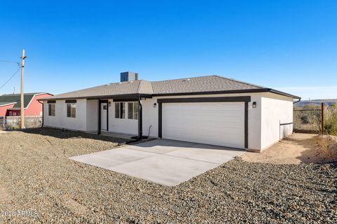 20670 E WAGON Way Mayer AZ 86333