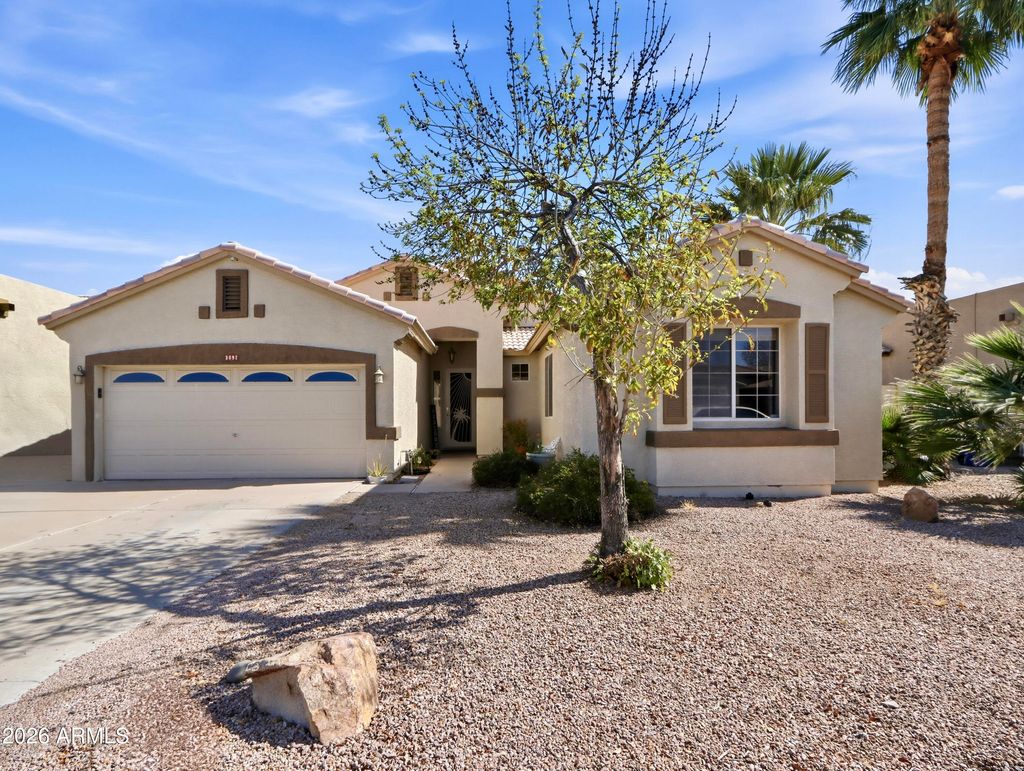 Photo of 3897 S Sunnyvale Avenue, Gilbert, AZ 85297 (MLS # 6987468)
