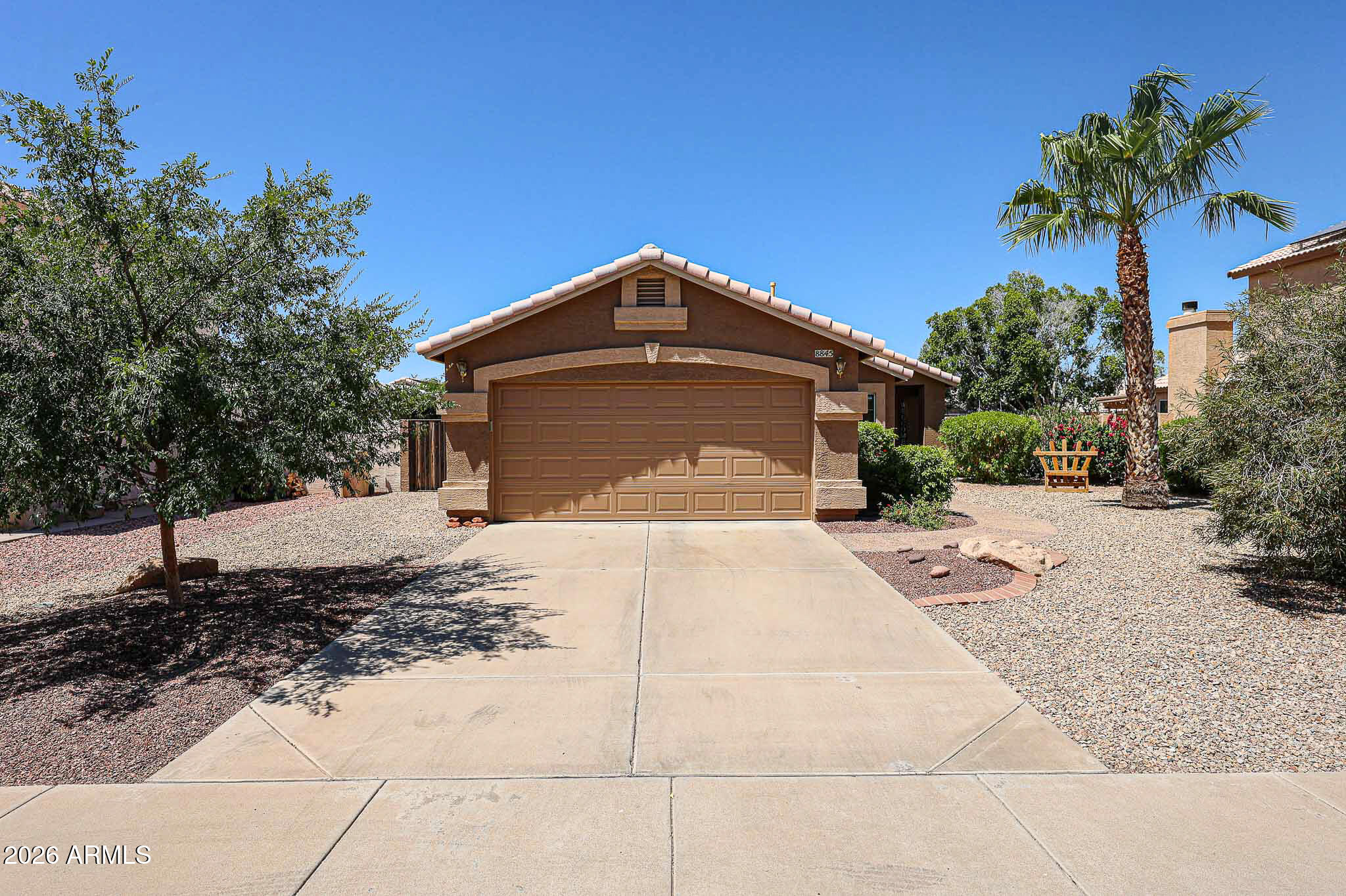 8845 W GREER Avenue