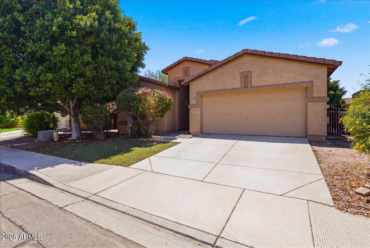 2791 E CARLA VISTA Drive