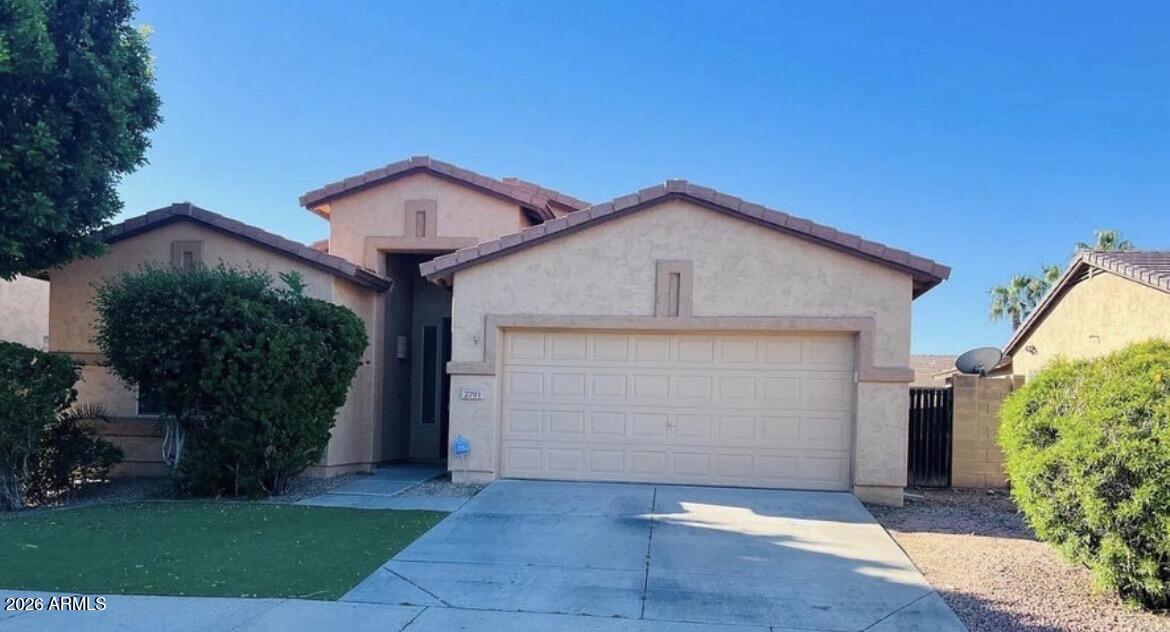 2791 E CARLA VISTA Drive