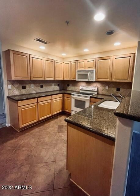 19700 N 76th Street Apt 2103