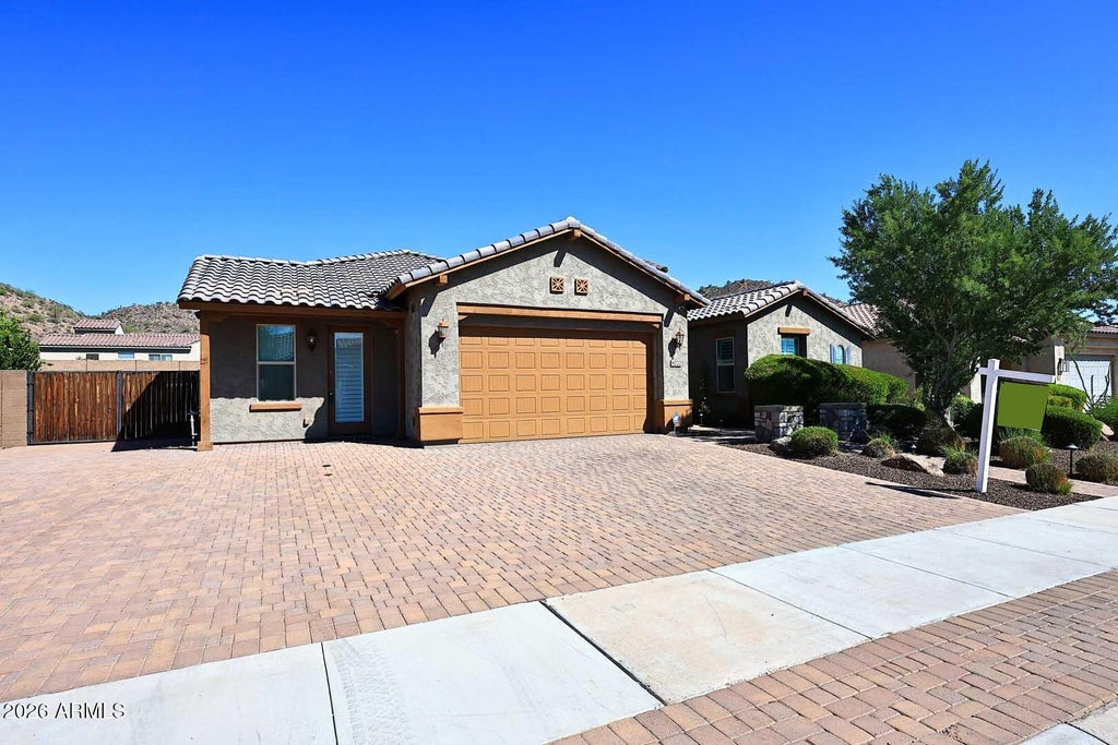Photo of 8772 W Brooklite Lane, Peoria, AZ 85383 (MLS # 7089054)