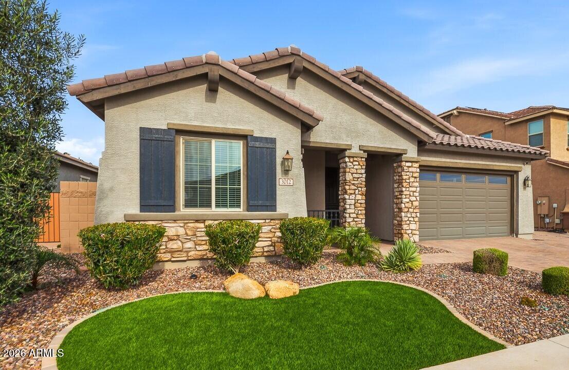 3012 W CHEVELON Drive