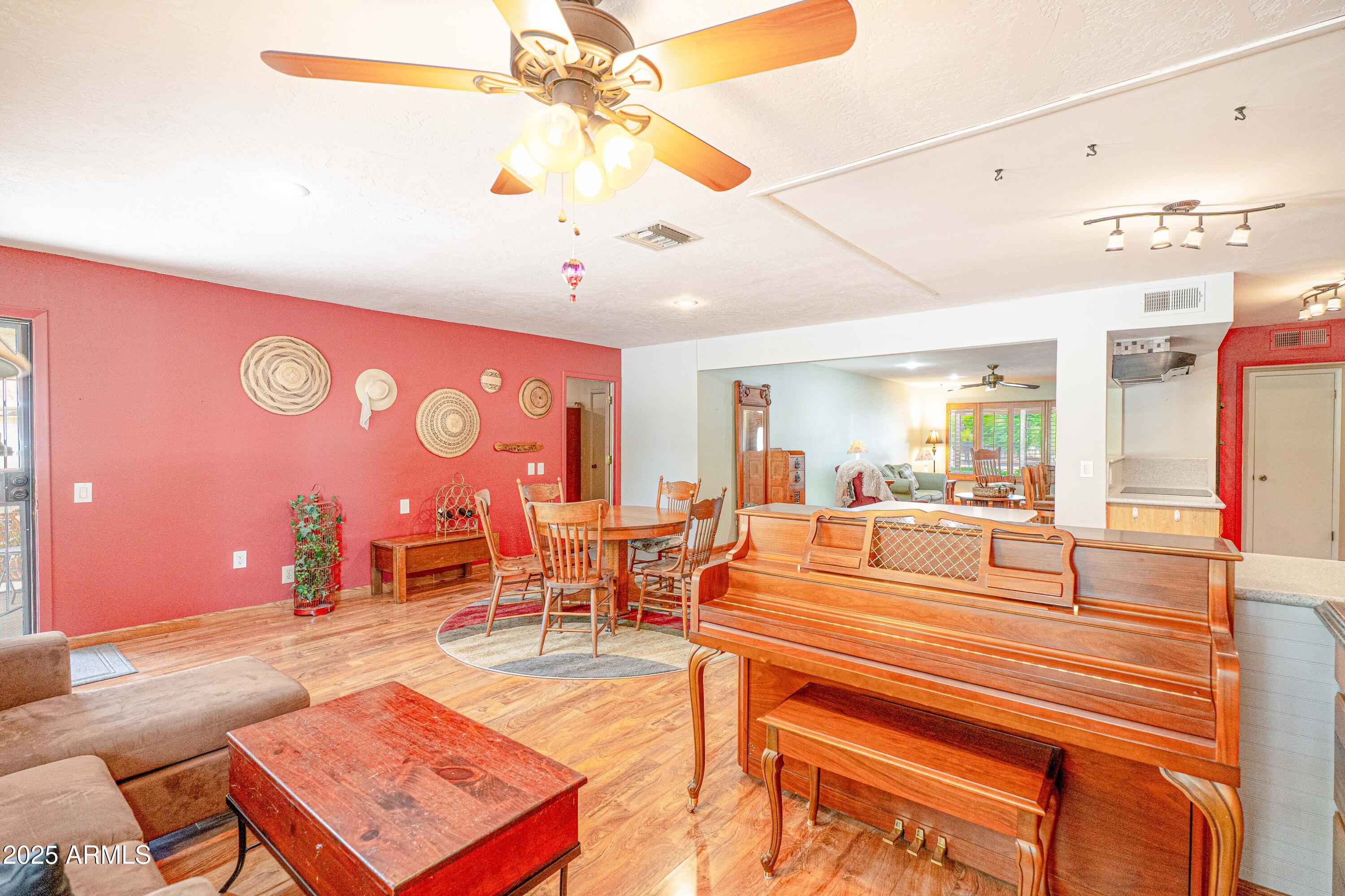 Sun City, Arizona 85373, United States, 2 Bedrooms Bedrooms, ,2 BathroomsBathrooms,Residential,Active,209948