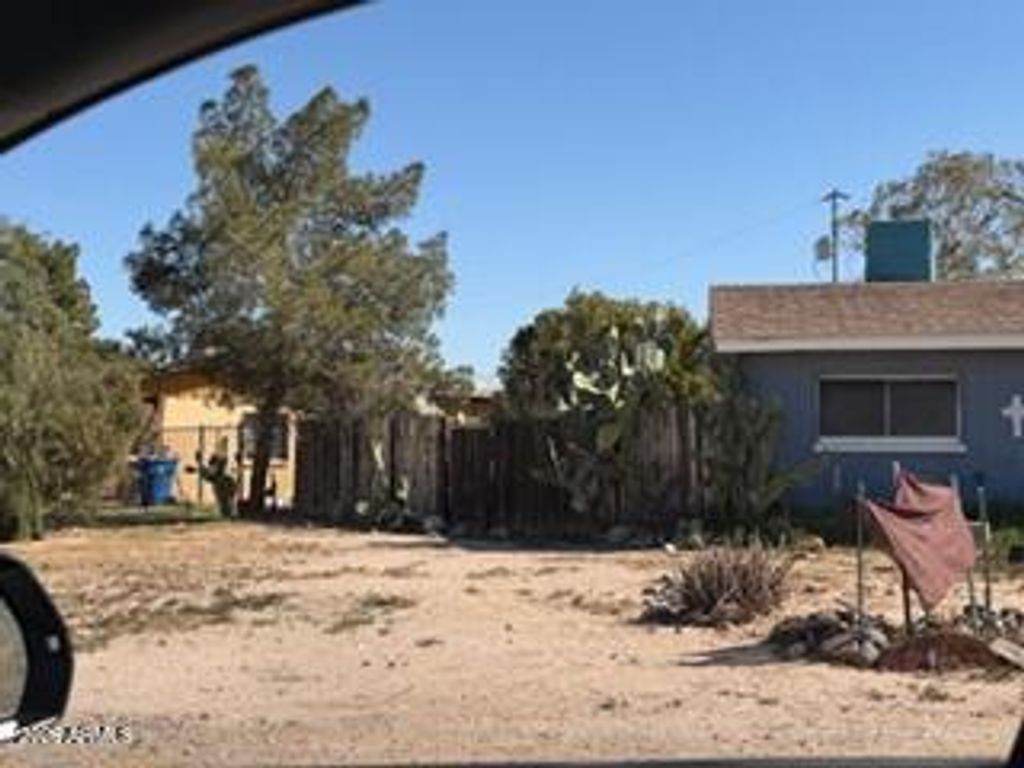 Photo of 401 5th Avenue, Buckeye, AZ 85326 (MLS # 6983549)