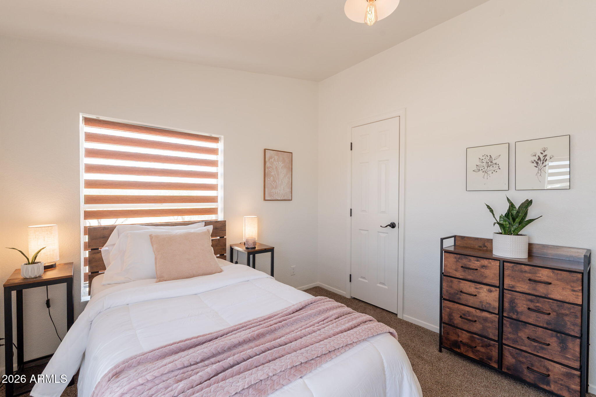 MESCAL LAKES 3 - Residential