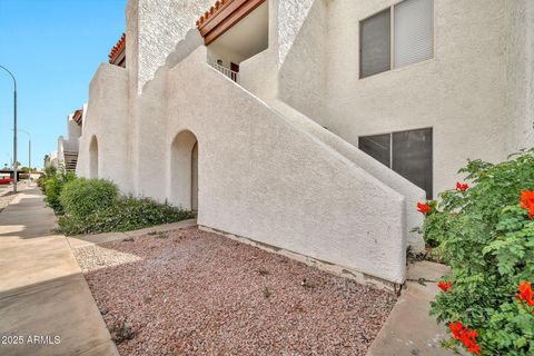 Photo of 4730 W Northern Avenue #2102, Glendale, AZ 85301 (MLS # 6845260)