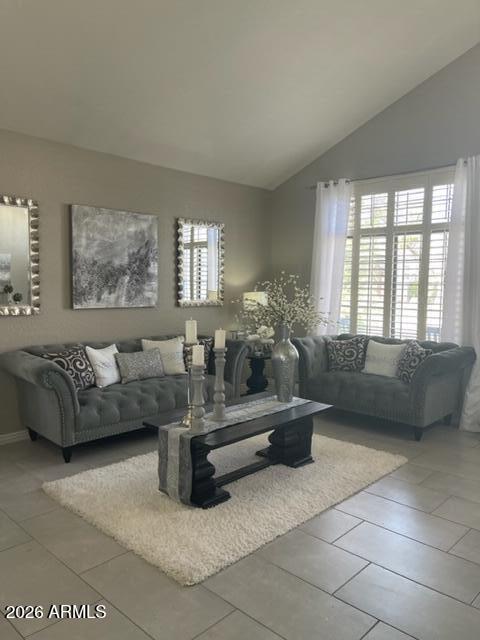 1211 W HONEYSUCKLE Lane