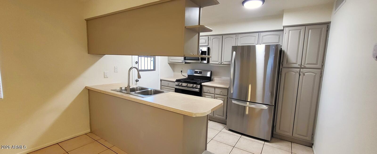 5410 W Hubbell Street