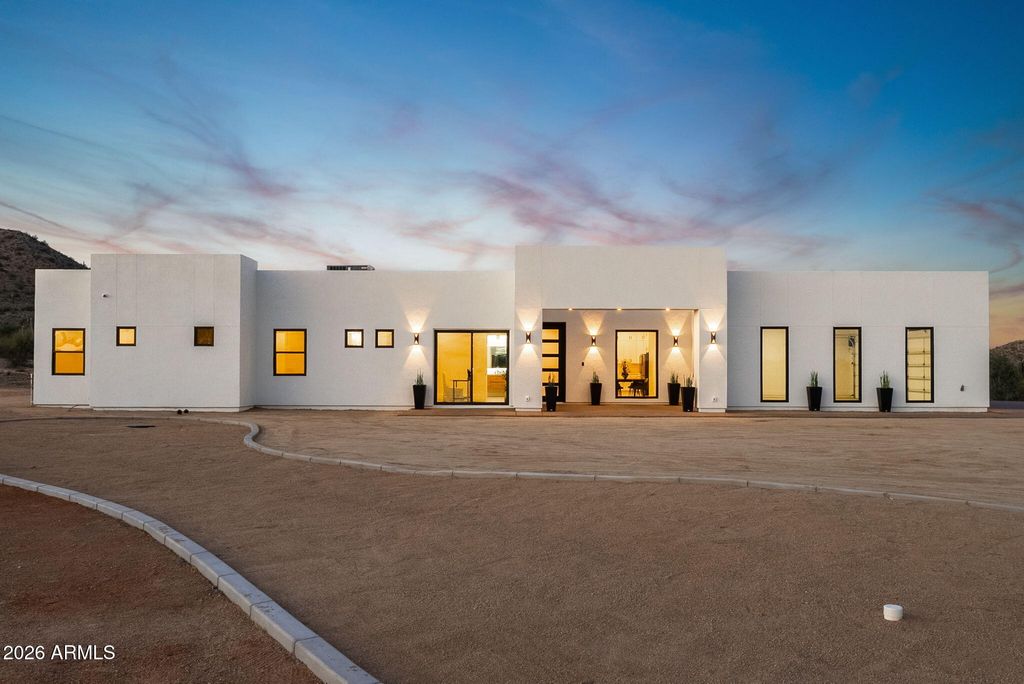 Photo of 5290 W Adobe Dam Drive, San Tan Valley, AZ 85144 (MLS # 6982720)