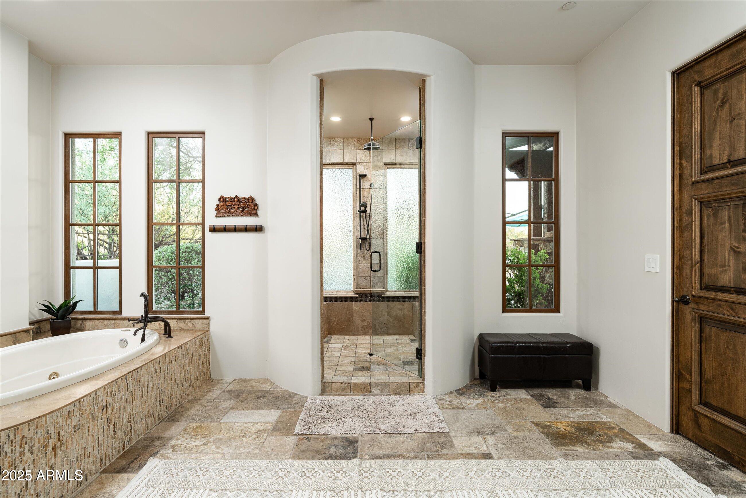 WHISPER ROCK - Residential