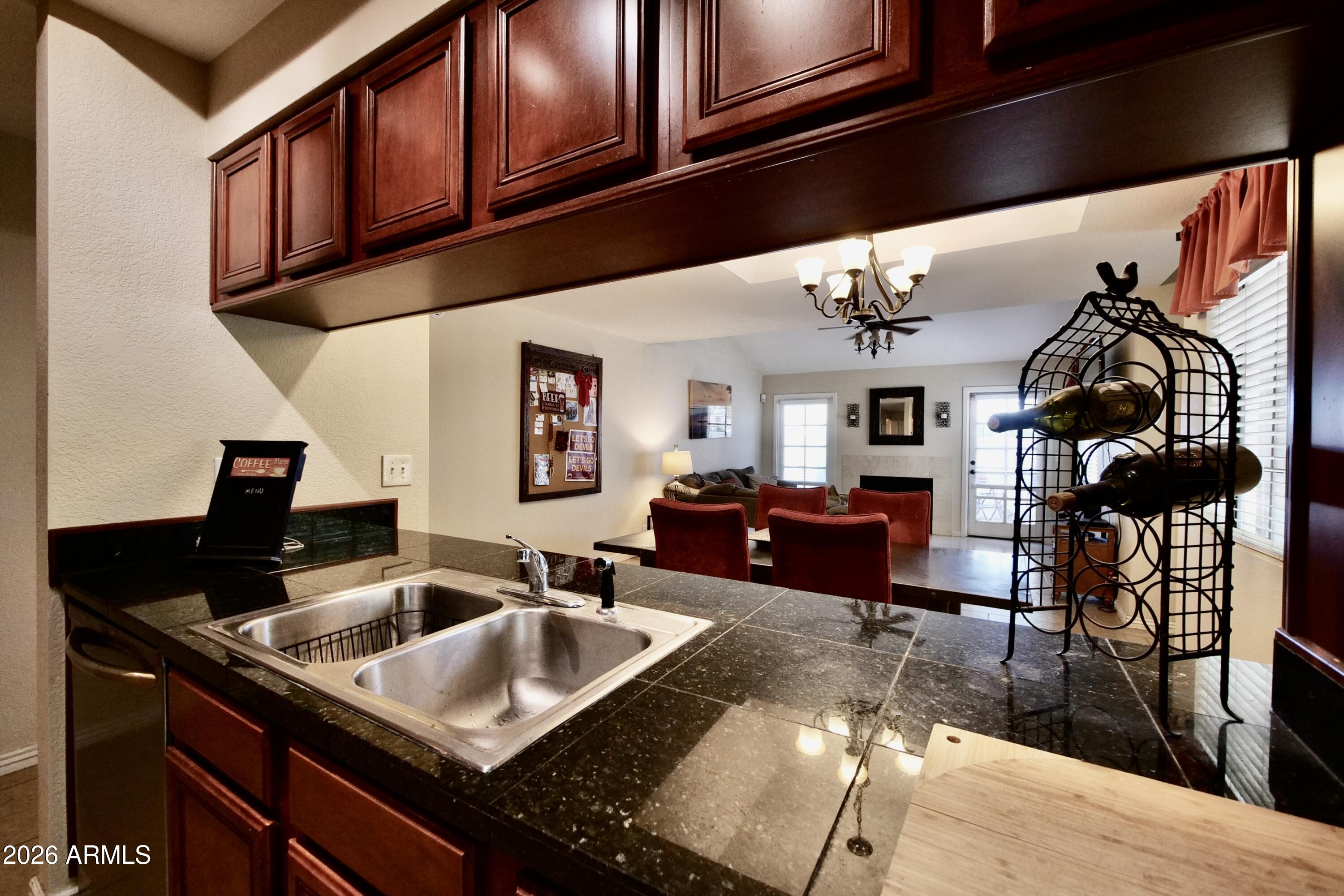 1222 W BASELINE Road 156