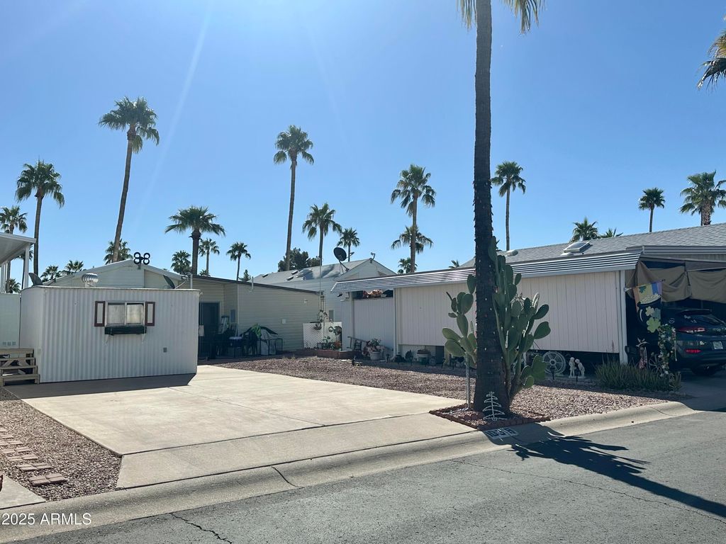 Photo of 1038 S Quartz Drive #1038, Apache Junction, AZ 85119 (MLS # 6840587)