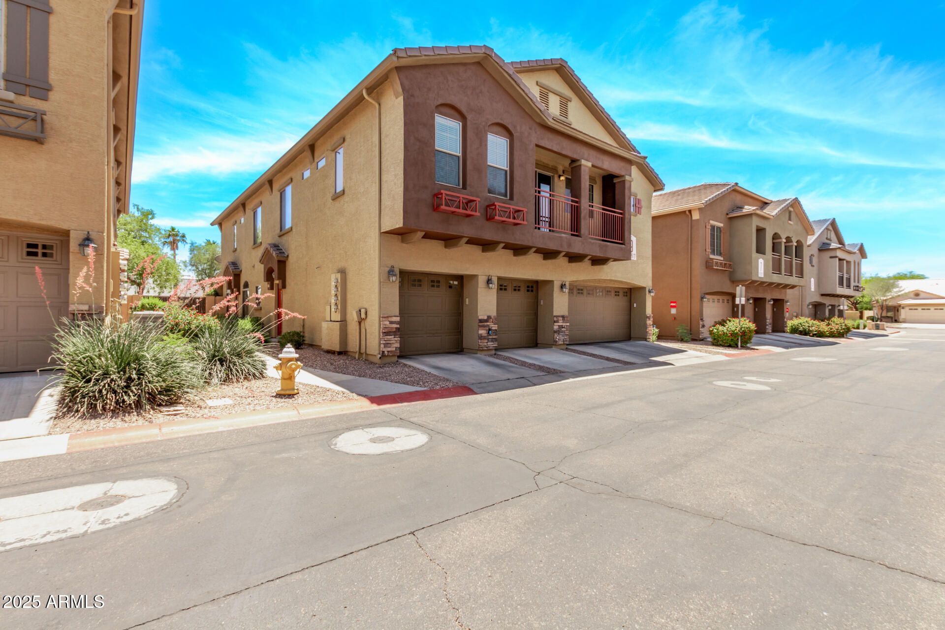 2250 E DEER VALLEY Road 26