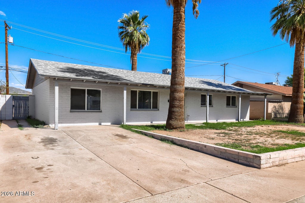 Photo of 4840 W Mulberry Drive, Phoenix, AZ 85031 (MLS # 7091911)