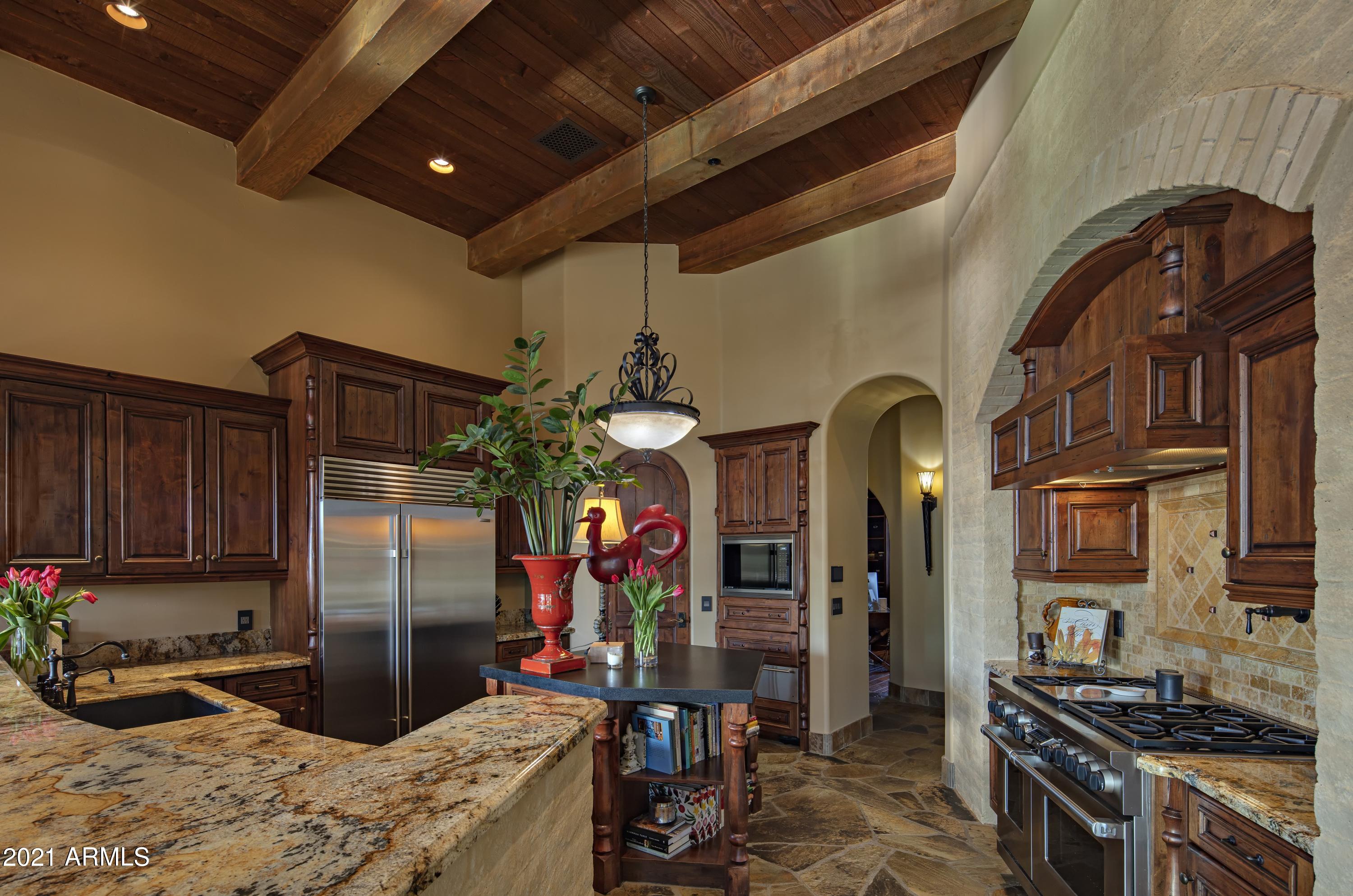 ESTANCIA - Residential