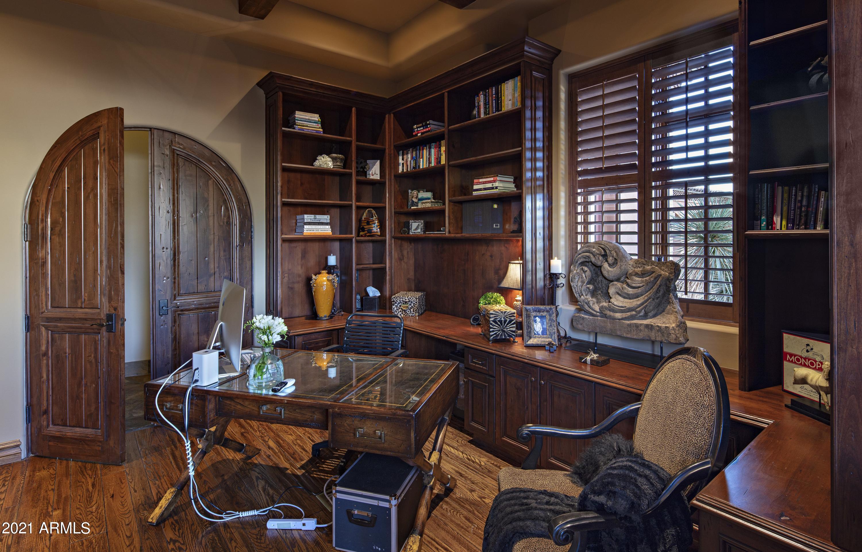 ESTANCIA - Residential