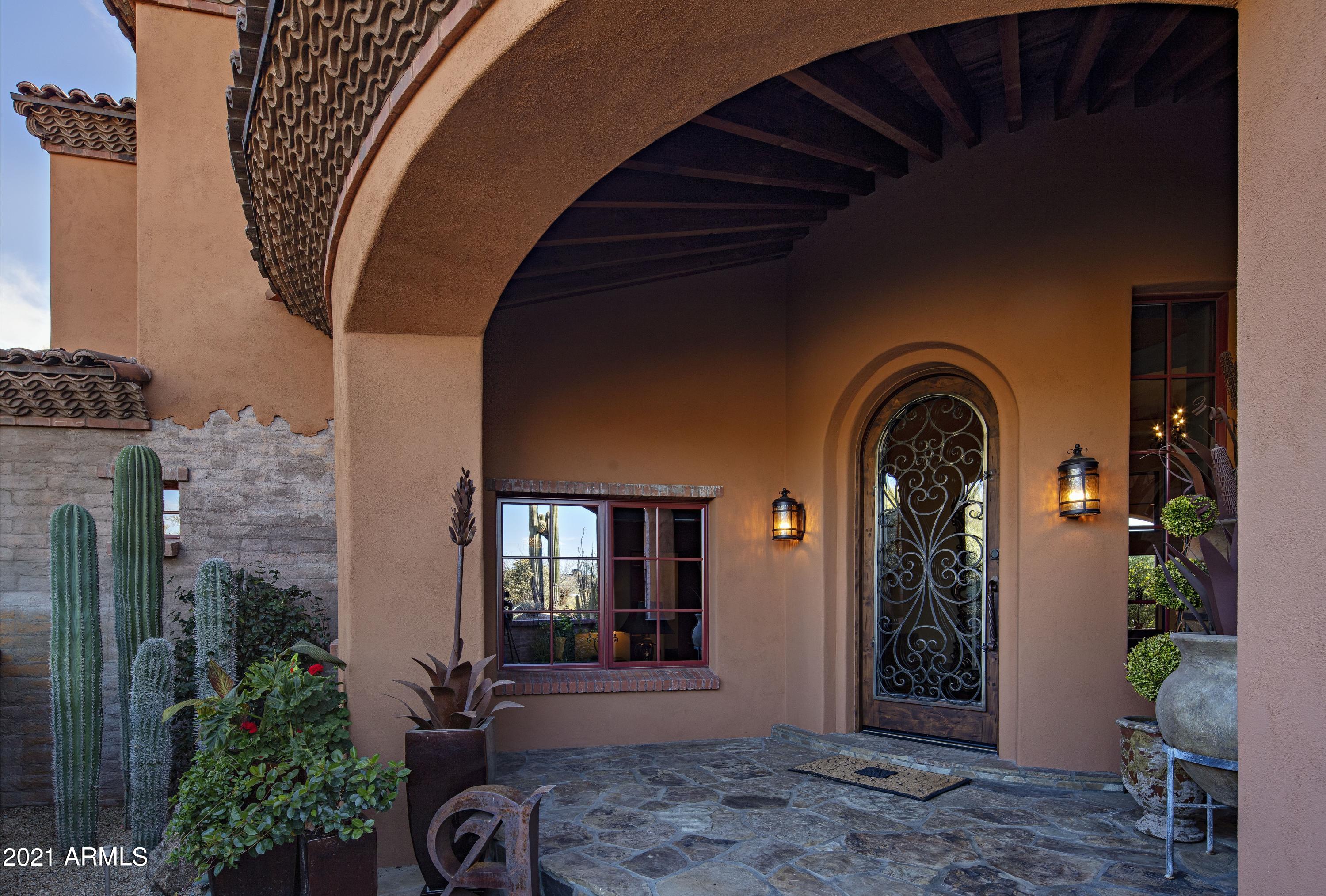 ESTANCIA - Residential