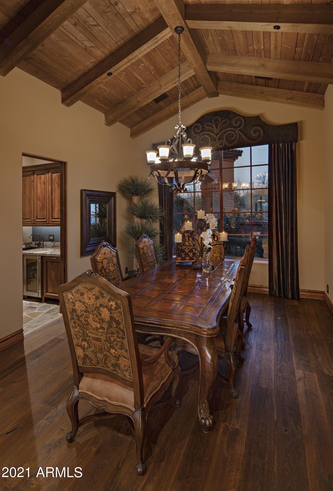 ESTANCIA - Residential