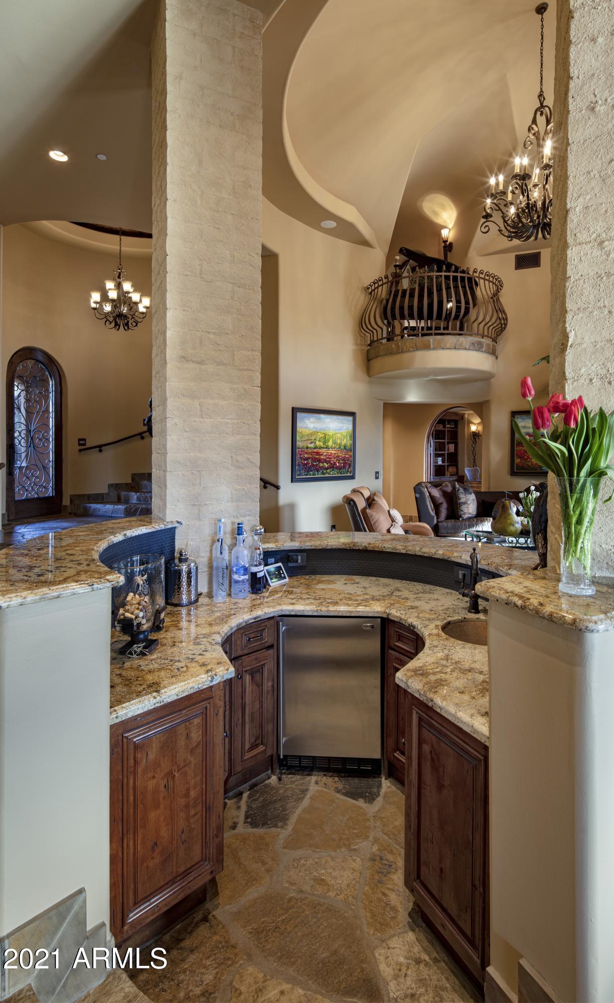 ESTANCIA - Residential