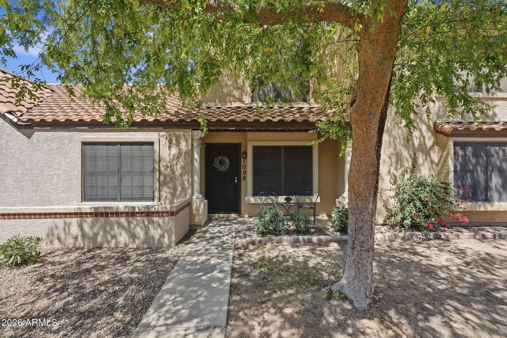 Photo of 921 W University Drive #1096, Mesa, AZ 85201 (MLS # 7021906)