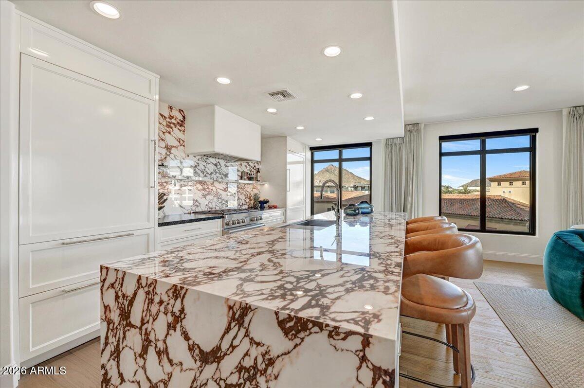 7181 E Camelback Road 505