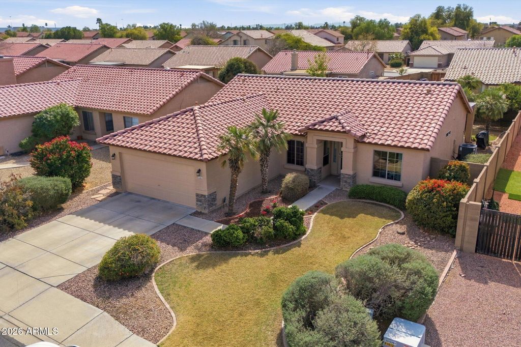 Photo of 9327 W Mountain View Road, Peoria, AZ 85345 (MLS # 6990568)