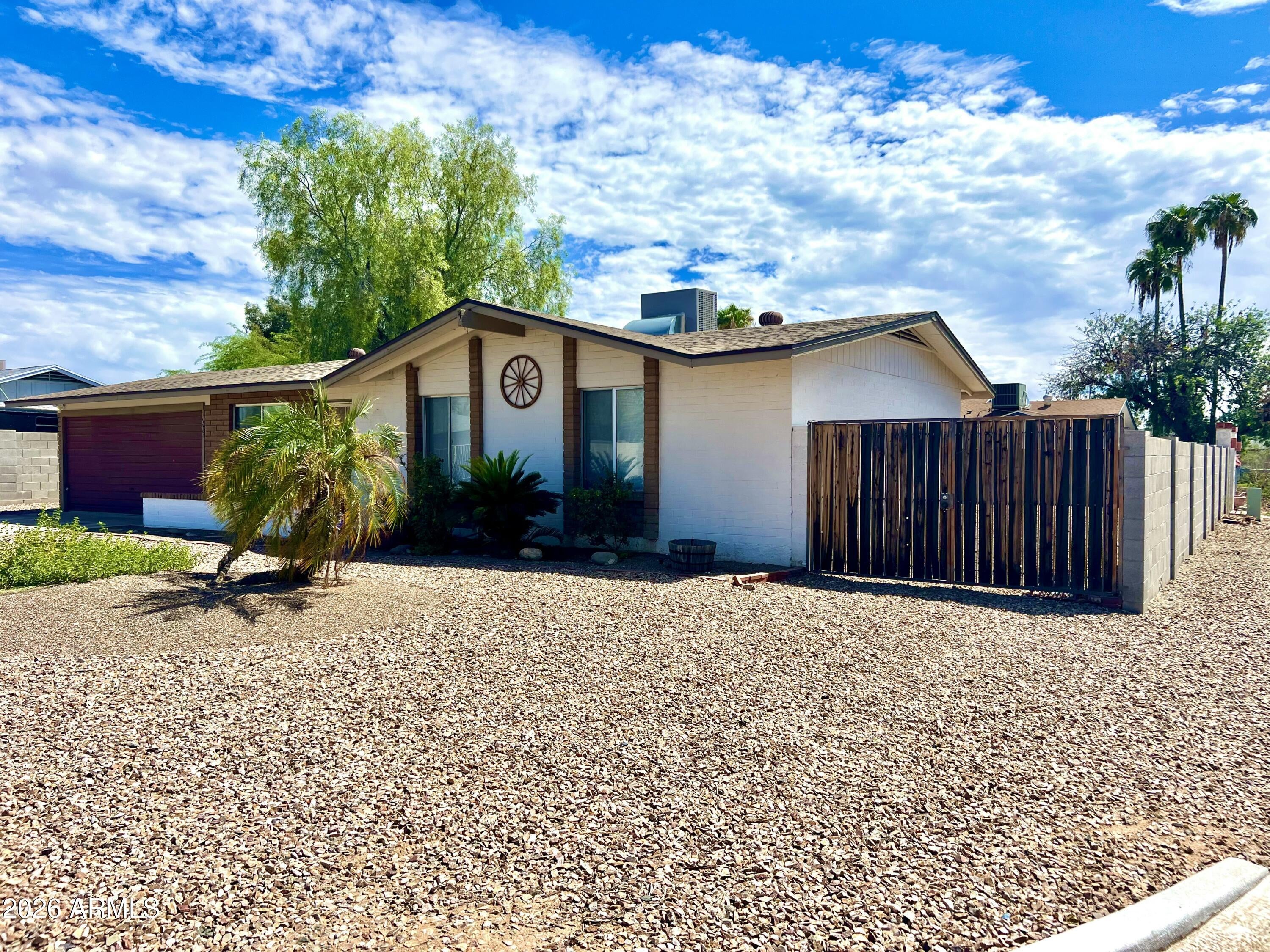 1735 W WAGONER Road