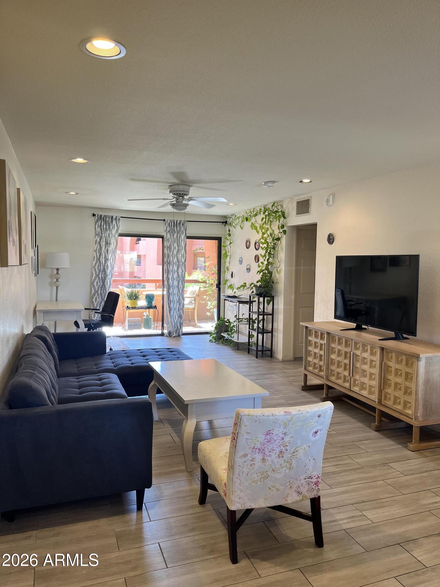 12222 N PARADISE VILLAGE Parkway S 235