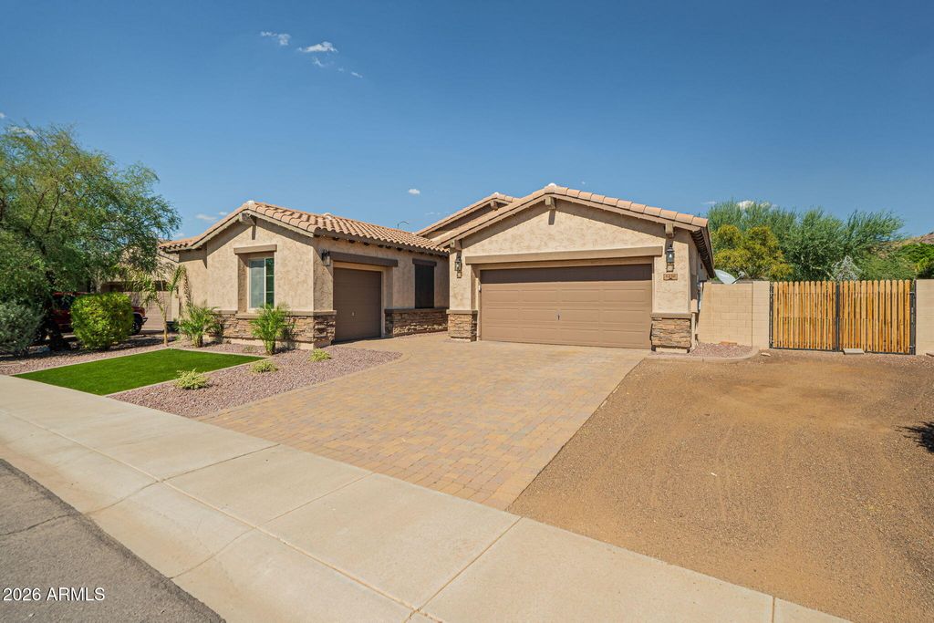 Photo of 9238 W Buckhorn Trail, Peoria, AZ 85383 (MLS # 6968393)