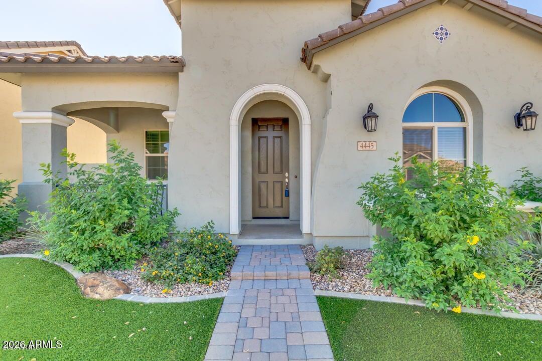 4445 E SKOUSEN Street