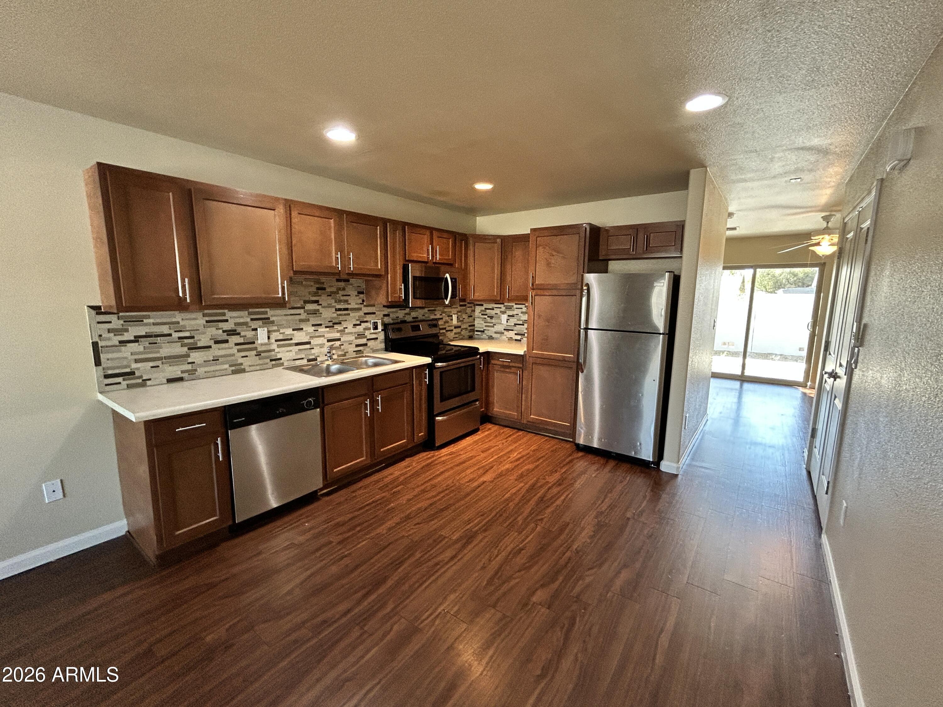 17402 N 19th Avenue Apt 1