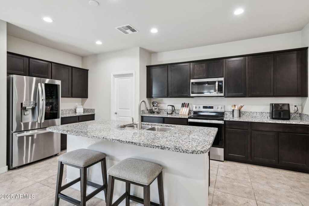 Photo of 18819 W Farmer Road, Buckeye, AZ 85326 (MLS # 6926360)