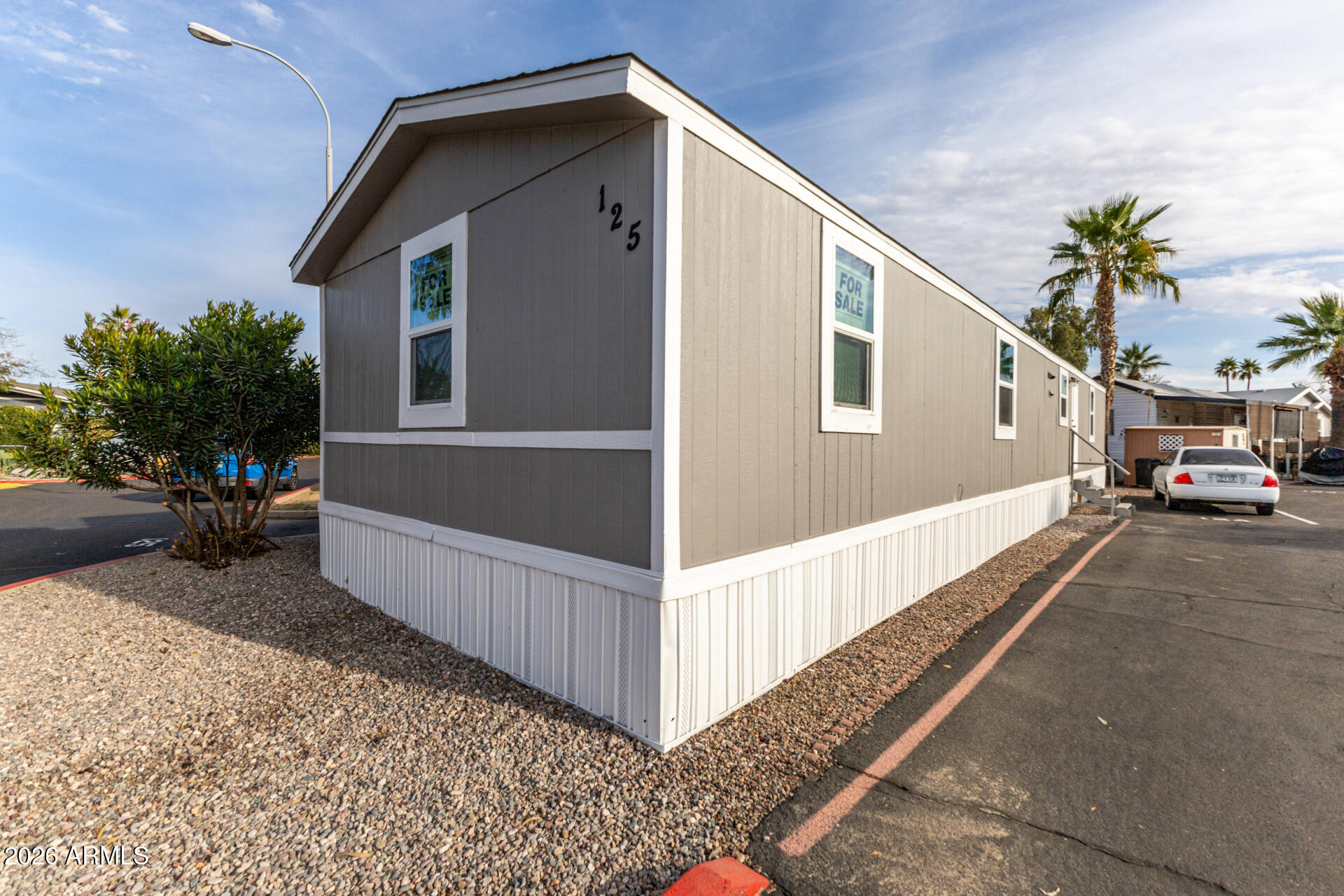 555 W WARNER Road 125