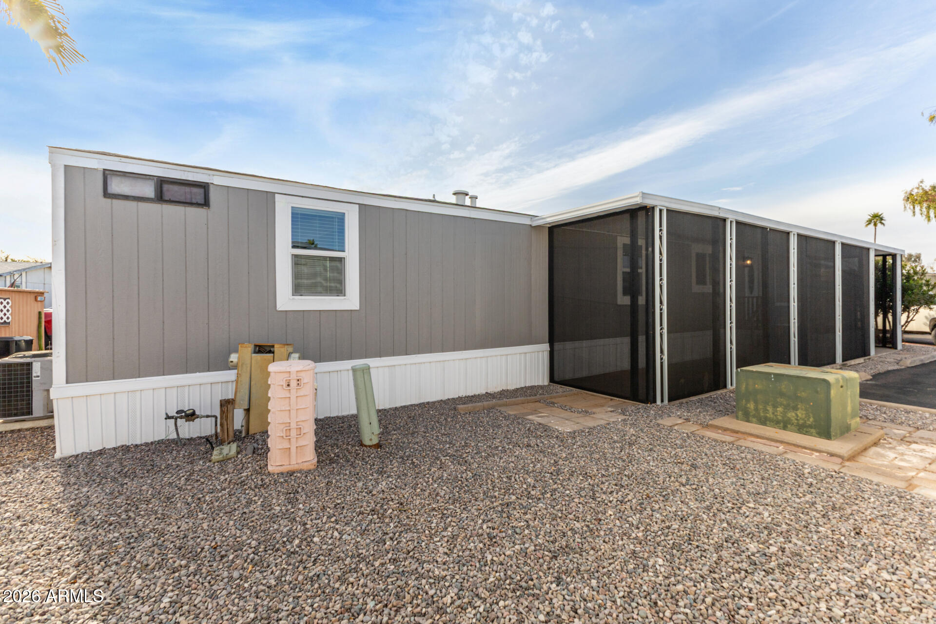 555 W WARNER Road 125