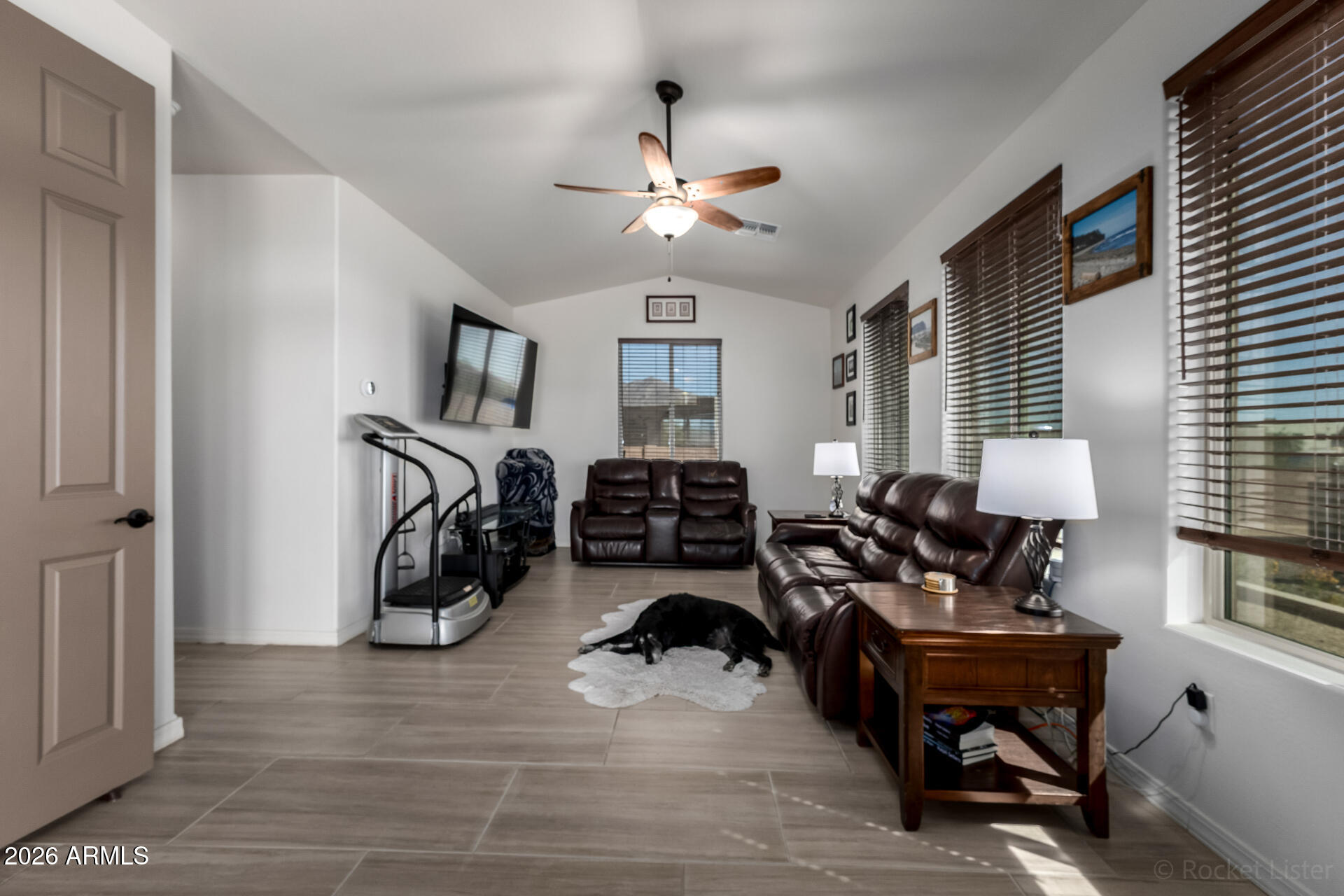 S25 T1N R8E - Residential