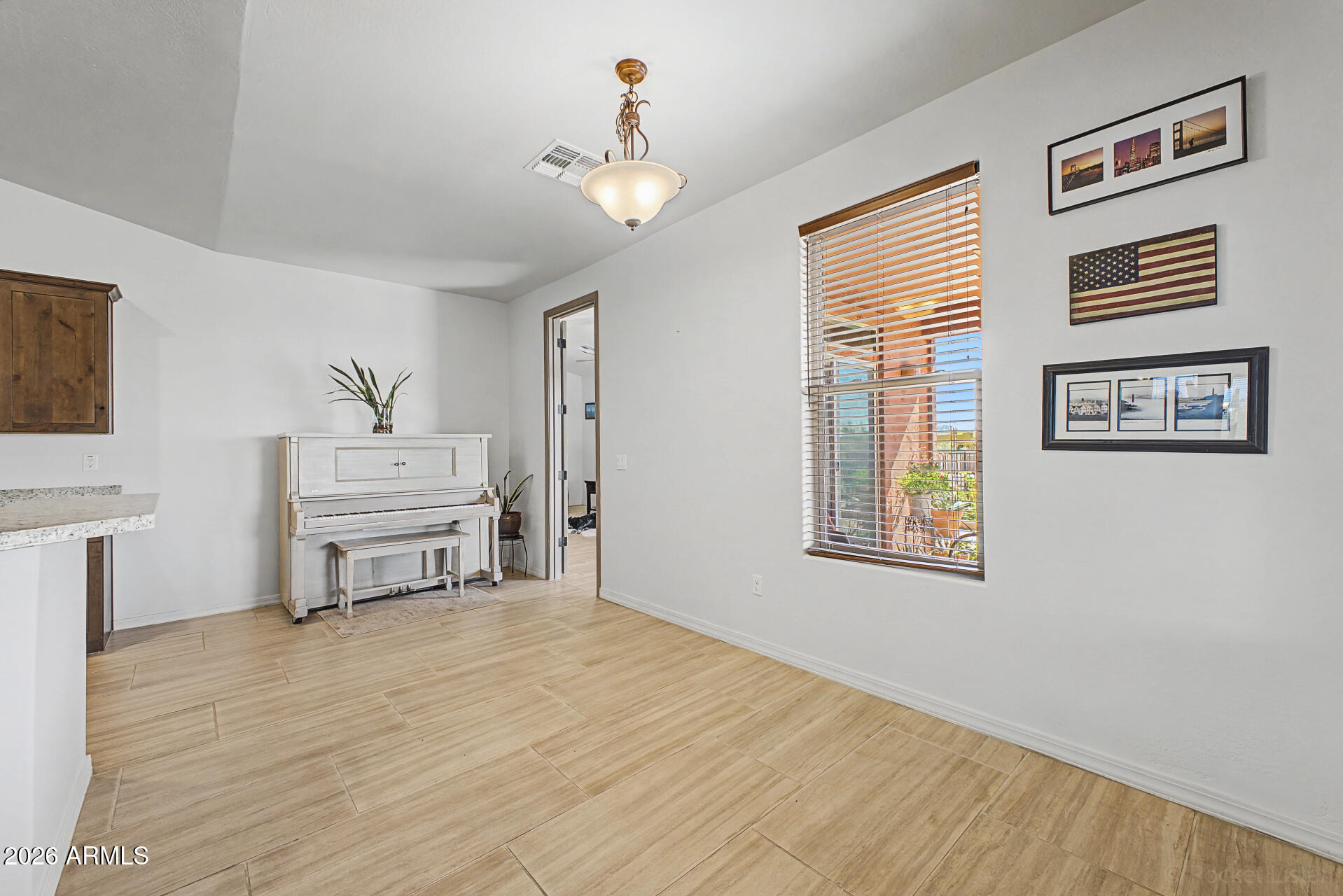 S25 T1N R8E - Residential