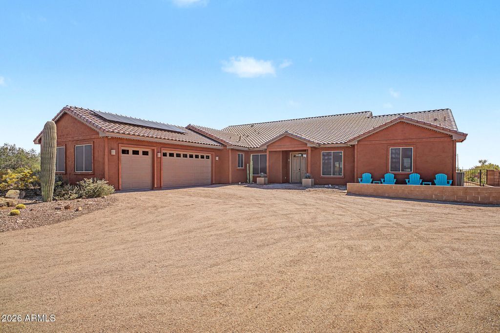 Photo of 5107 E 14th Avenue, Apache Junction, AZ 85119 (MLS # 6989841)